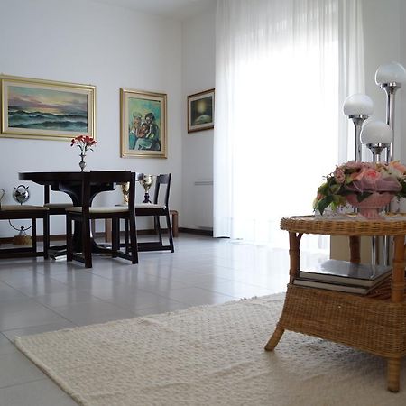 Il Melograno Bed & Breakfast Ористано Екстериор снимка