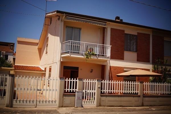 Il Melograno Bed & Breakfast Ористано Екстериор снимка