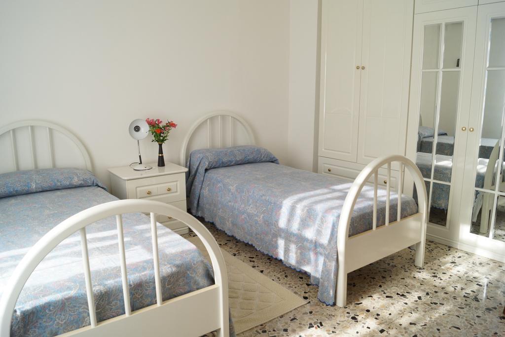Il Melograno Bed & Breakfast Ористано Стая снимка